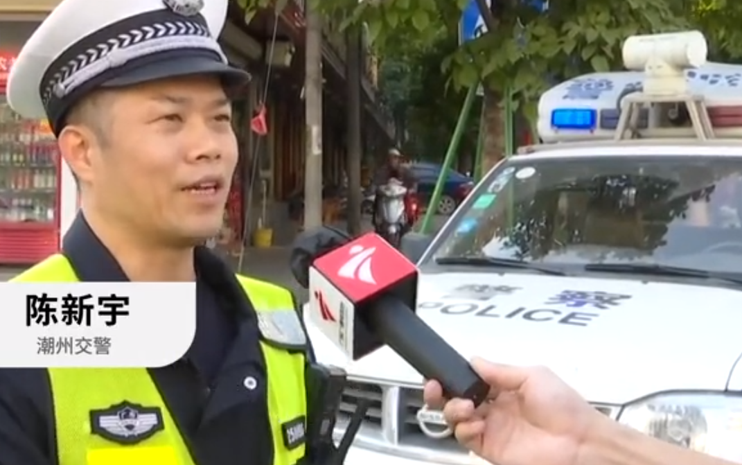 廣東一男子酒駕拒絕配合,鉆進警方車底,妻子還動手打警察